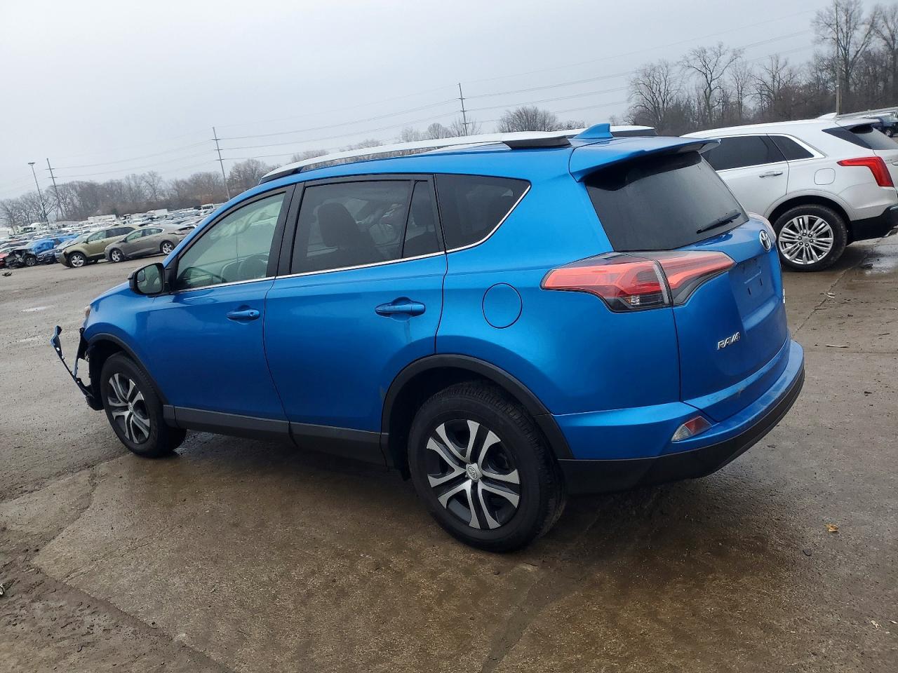 2016 TOYOTA RAV4 LE photo 2