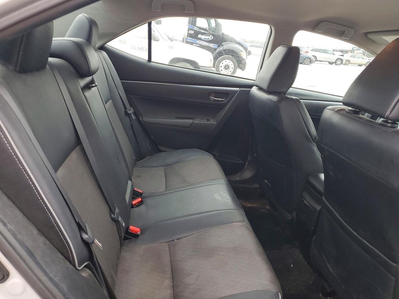 2016 TOYOTA COROLLA L photo 10