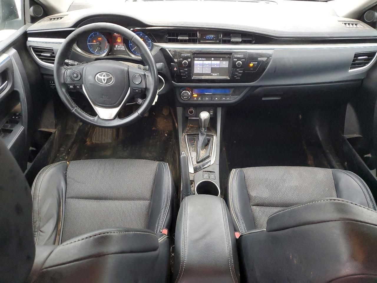 2016 TOYOTA COROLLA L photo 8