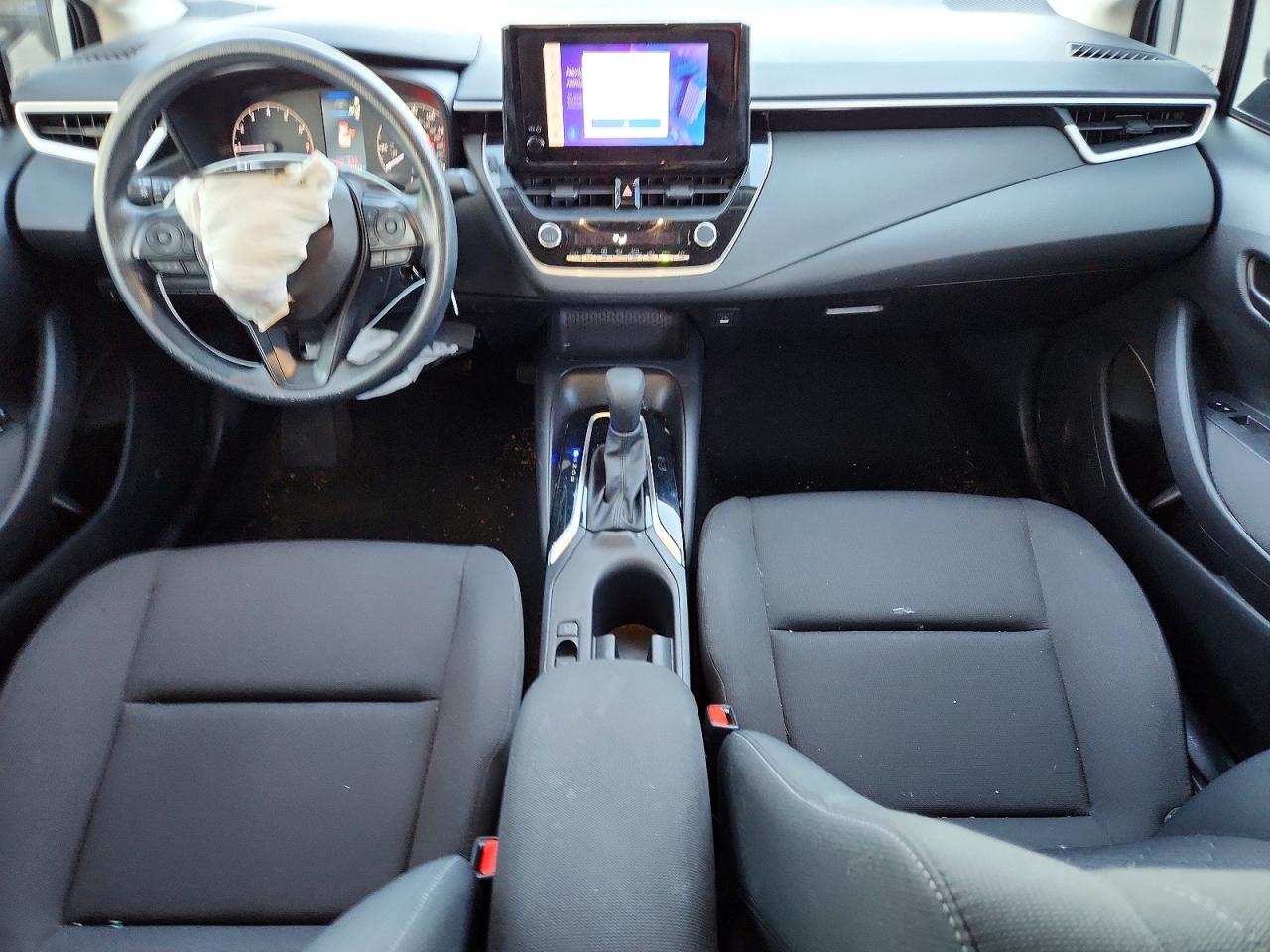 2024 TOYOTA COROLLA LE photo 8