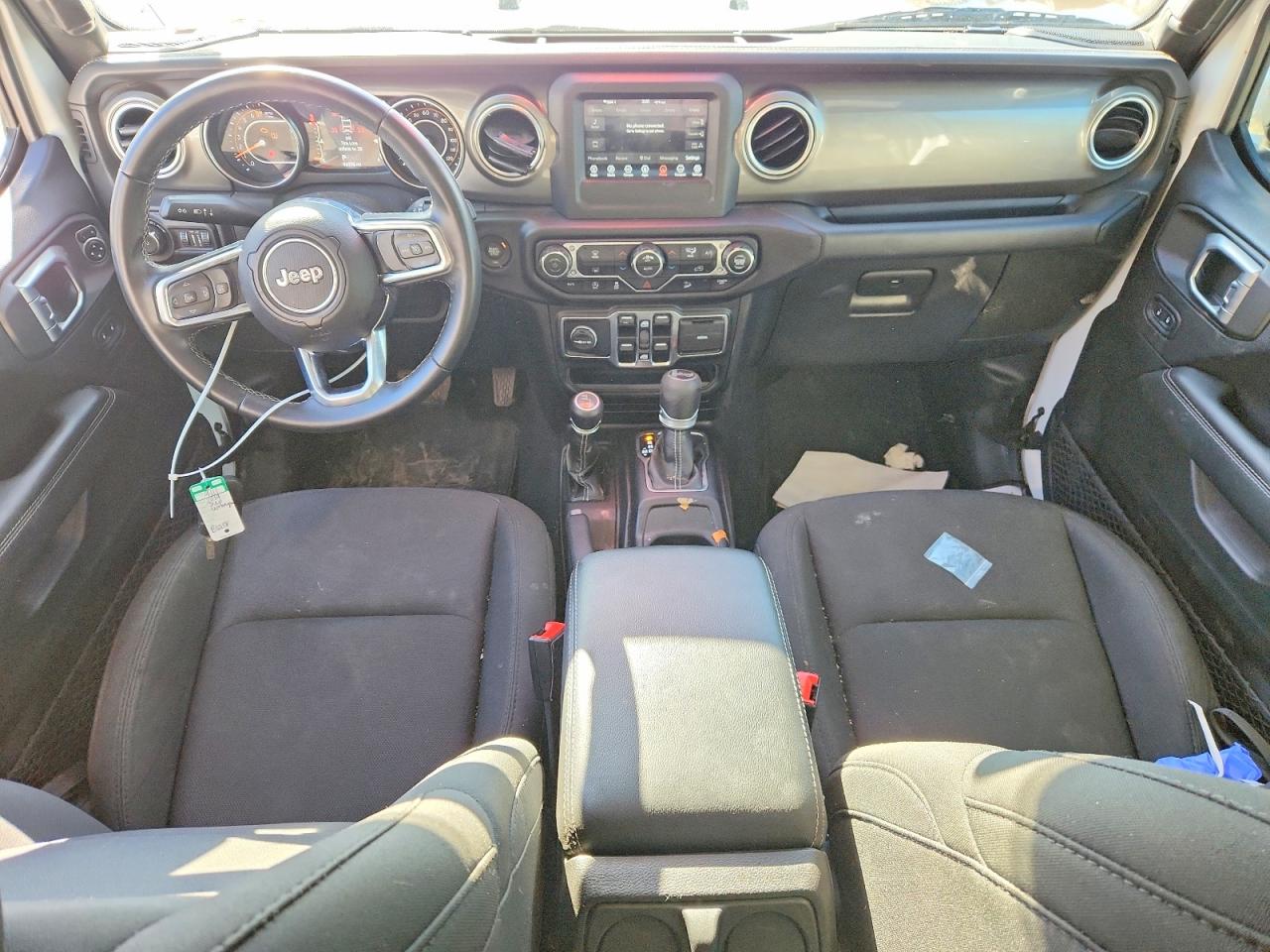 2019 JEEP WRANGLER UNLIMITED SAHARA photo 8