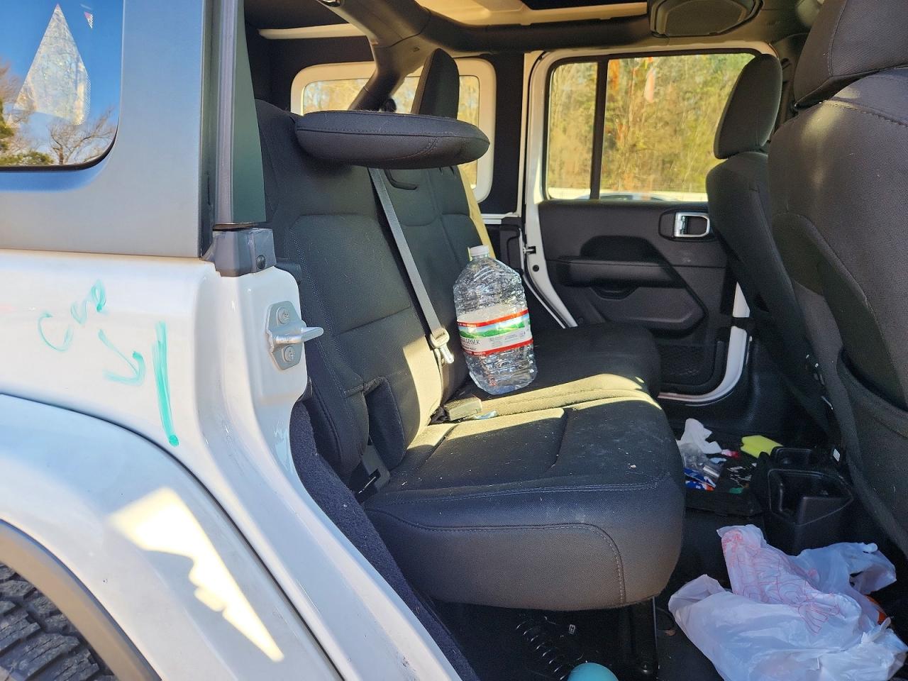 2019 JEEP WRANGLER UNLIMITED SAHARA photo 10