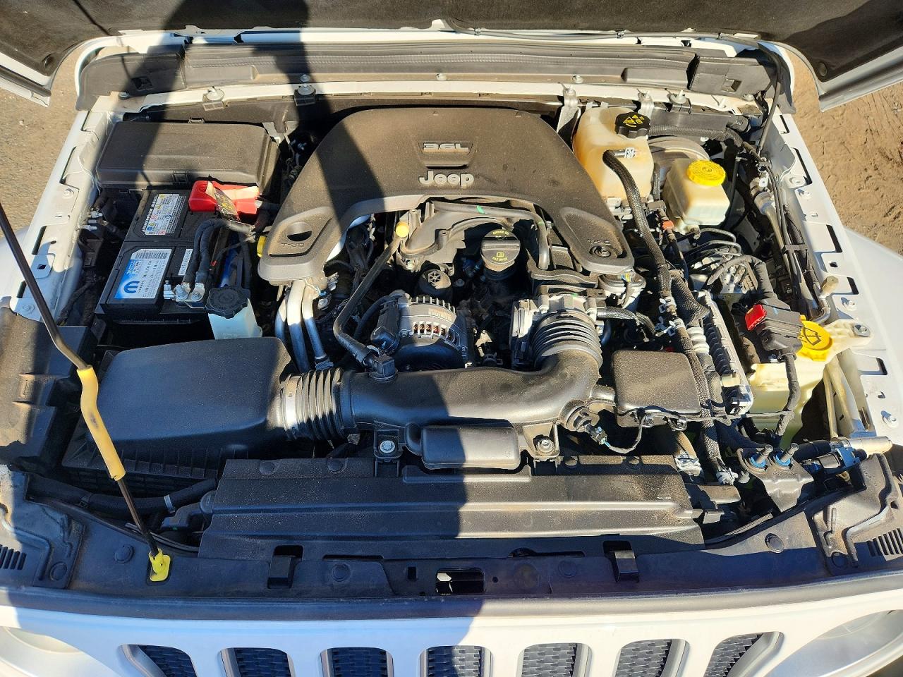 2019 JEEP WRANGLER UNLIMITED SAHARA photo 11