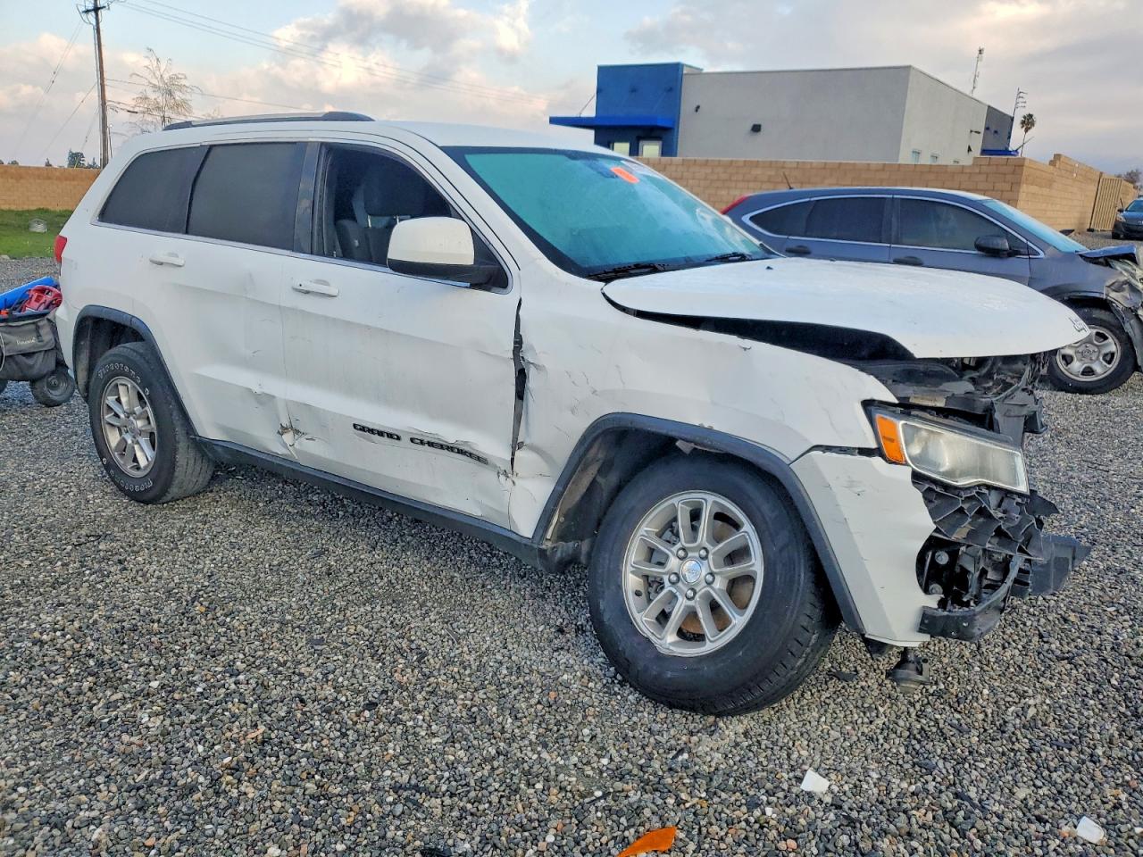 2019 JEEP GRAND CHEROKEE LAREDO photo 7