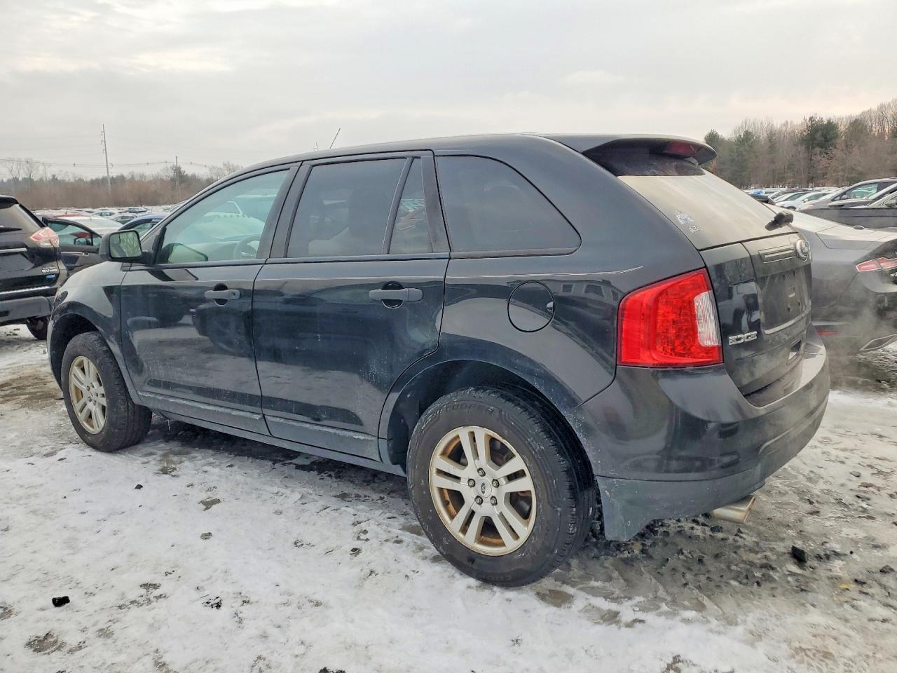2011 FORD EDGE SE photo 2