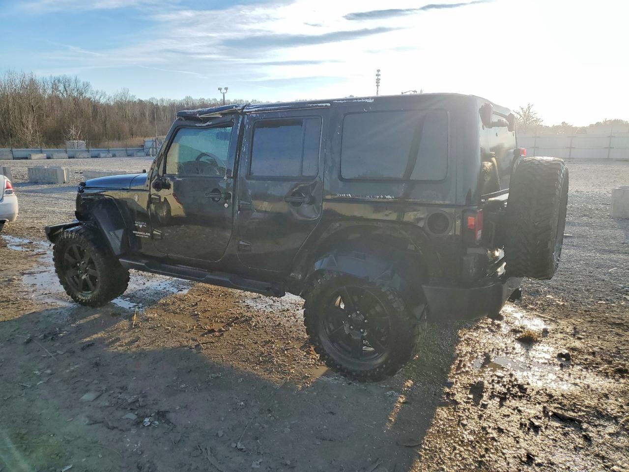 2016 JEEP WRANGLER UNLIMITED SAHARA photo 3
