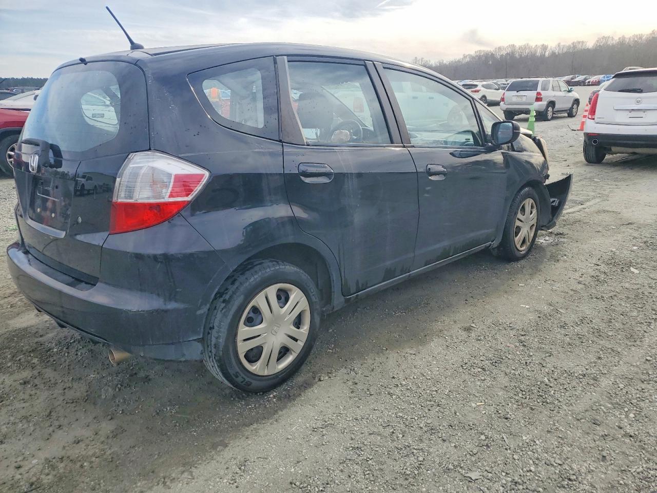 2009 HONDA FIT photo 3