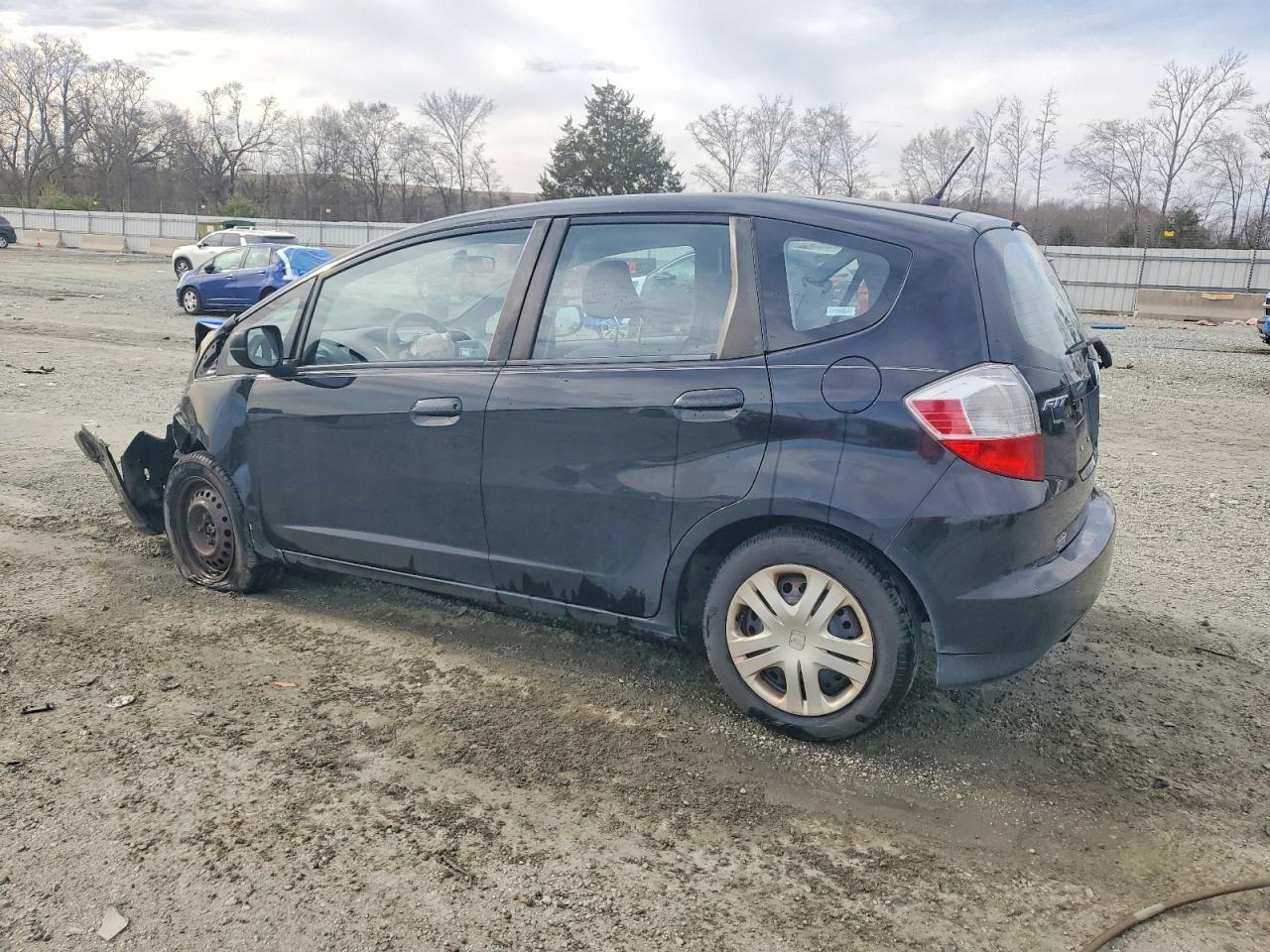 2009 HONDA FIT photo 2