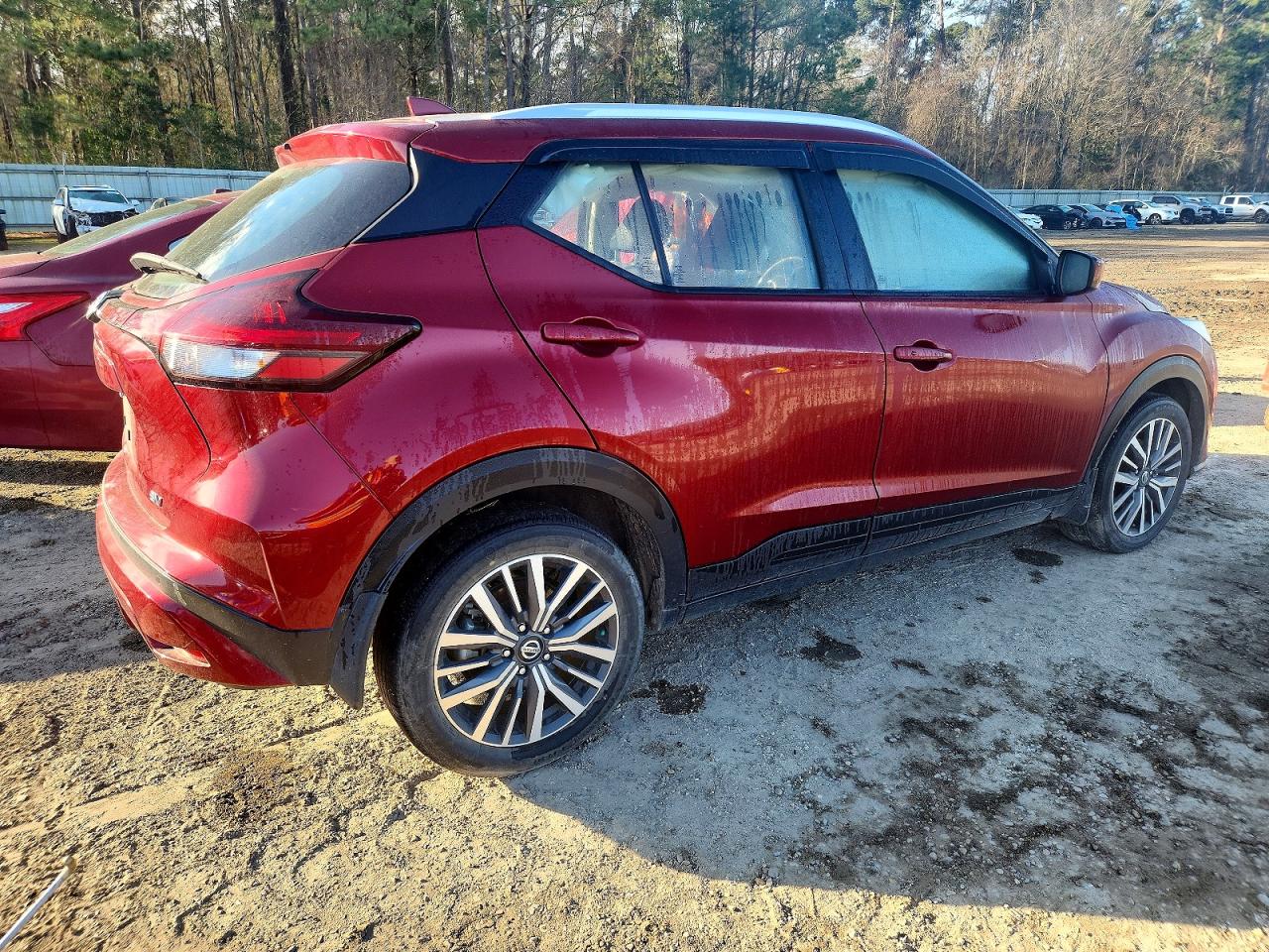 2021 NISSAN KICKS SV photo 3