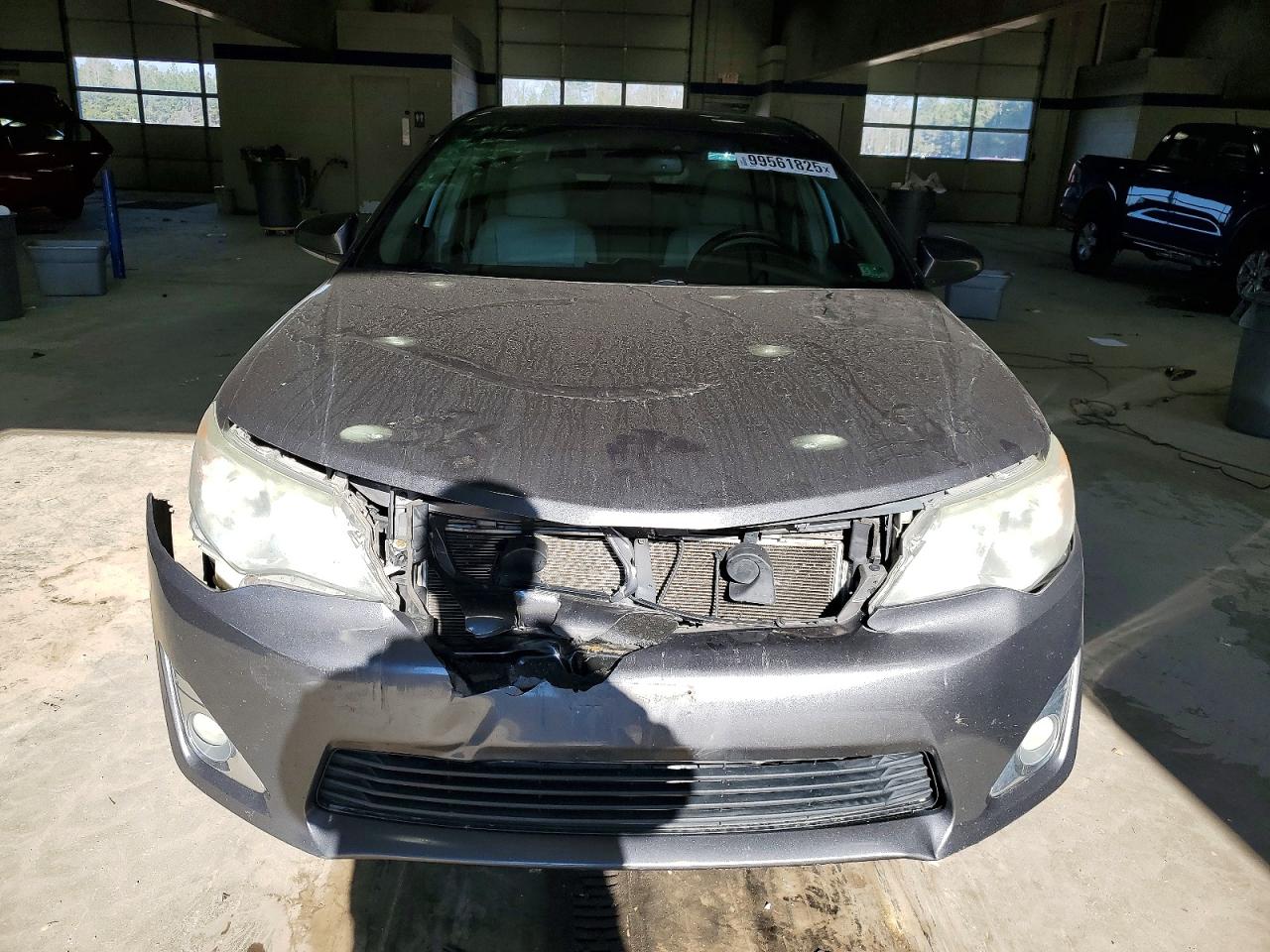 2012 TOYOTA CAMRY SE photo 5