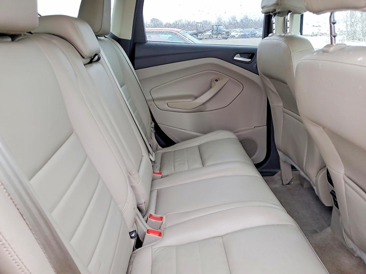 2015 FORD ESCAPE SE photo 10