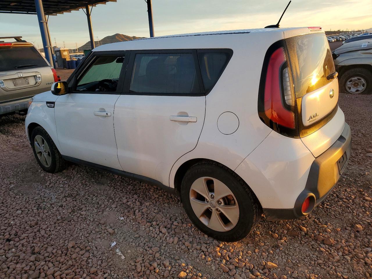 2016 KIA SOUL photo 2