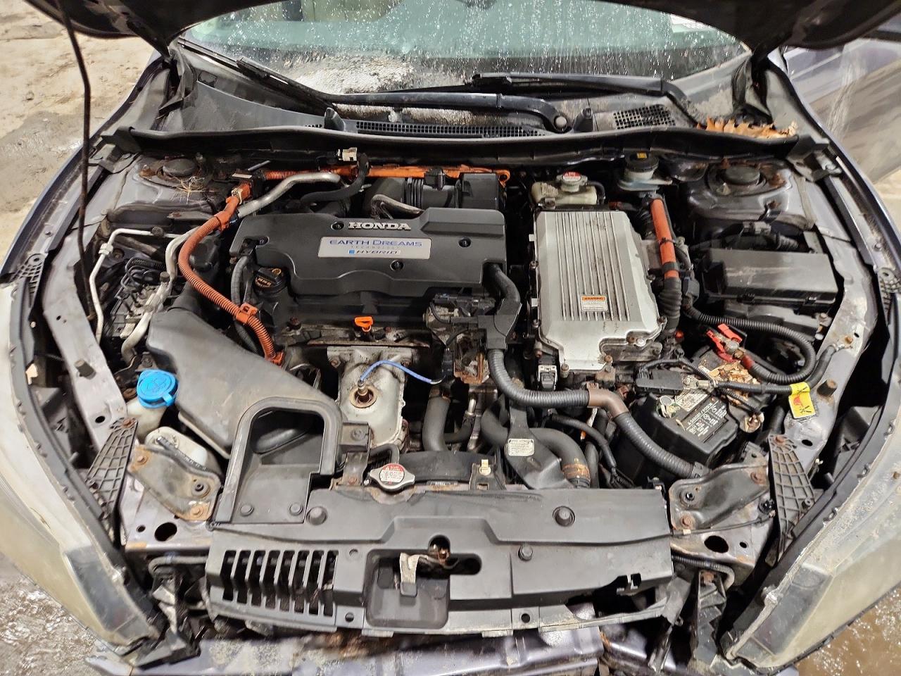 2015 HONDA ACCORD HYBRID photo 11