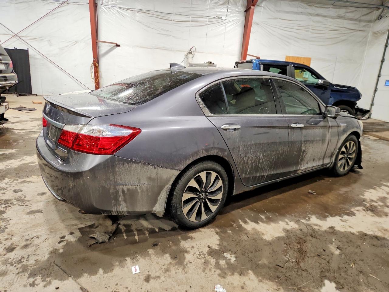 2015 HONDA ACCORD HYBRID photo 3