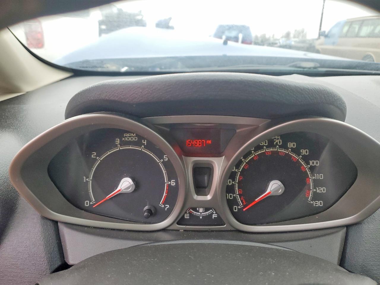2011 FORD FIESTA SE photo 9
