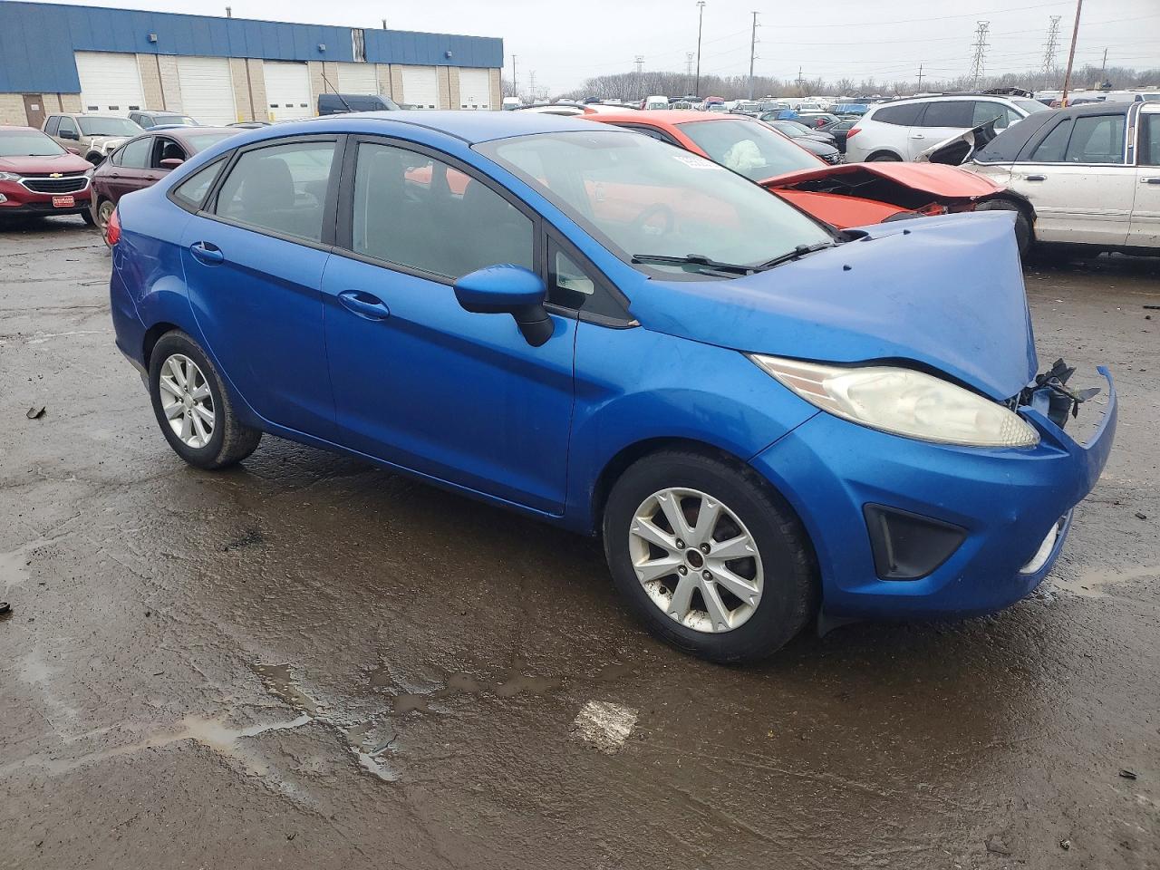 2011 FORD FIESTA SE photo 4