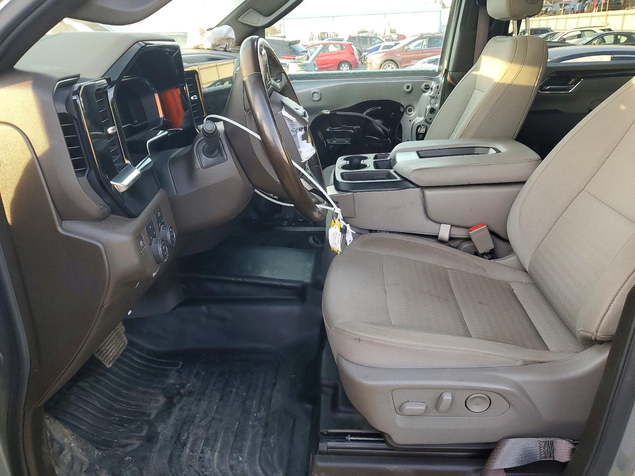 2024 CHEVROLET SILVERADO K3500 LT photo 7