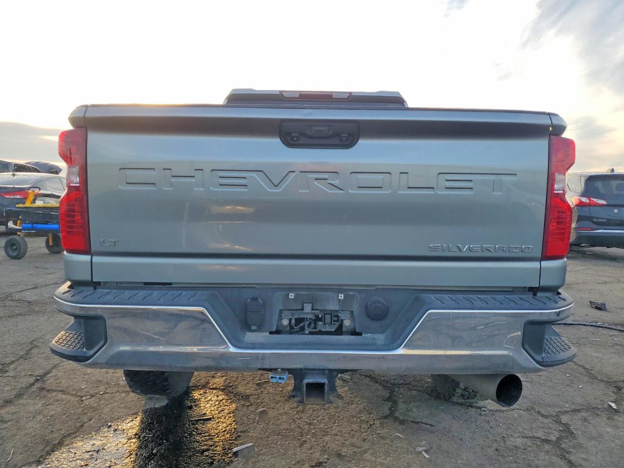 2024 CHEVROLET SILVERADO K3500 LT photo 6