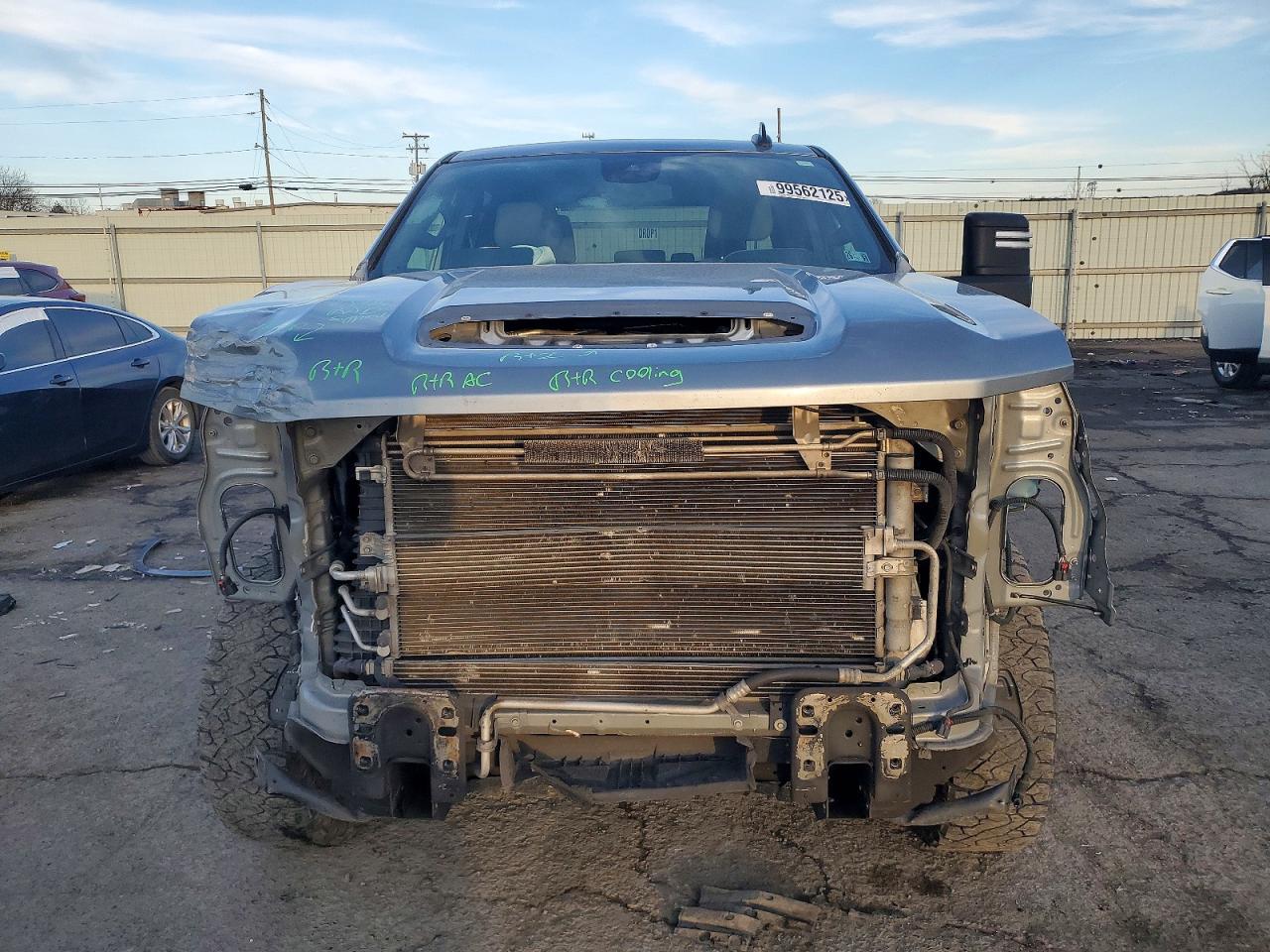 2024 CHEVROLET SILVERADO K3500 LT photo 5