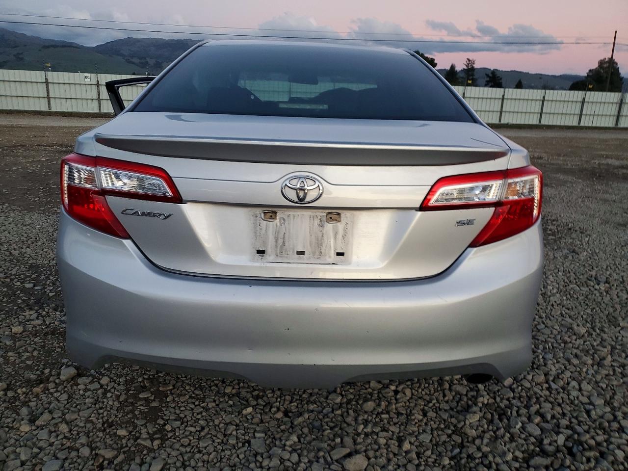 2012 TOYOTA CAMRY BASE photo 6