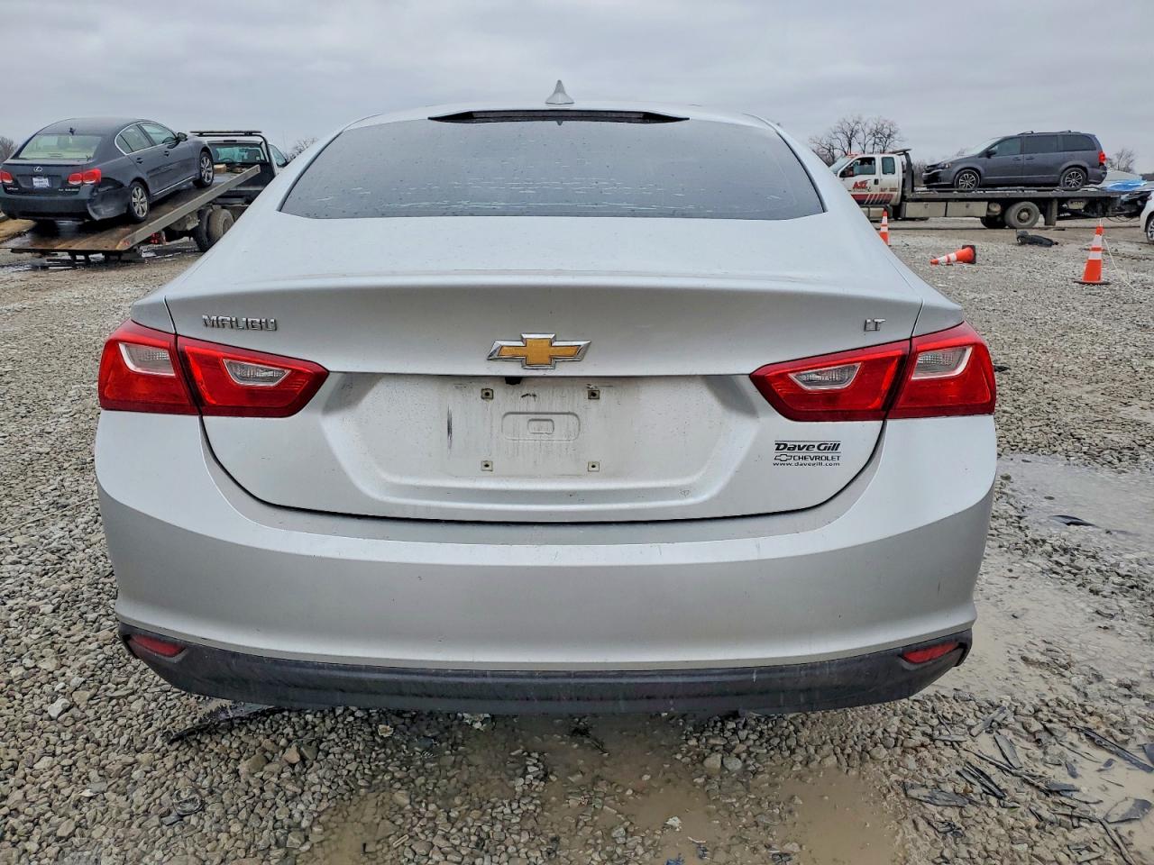 2017 CHEVROLET MALIBU LT photo 6