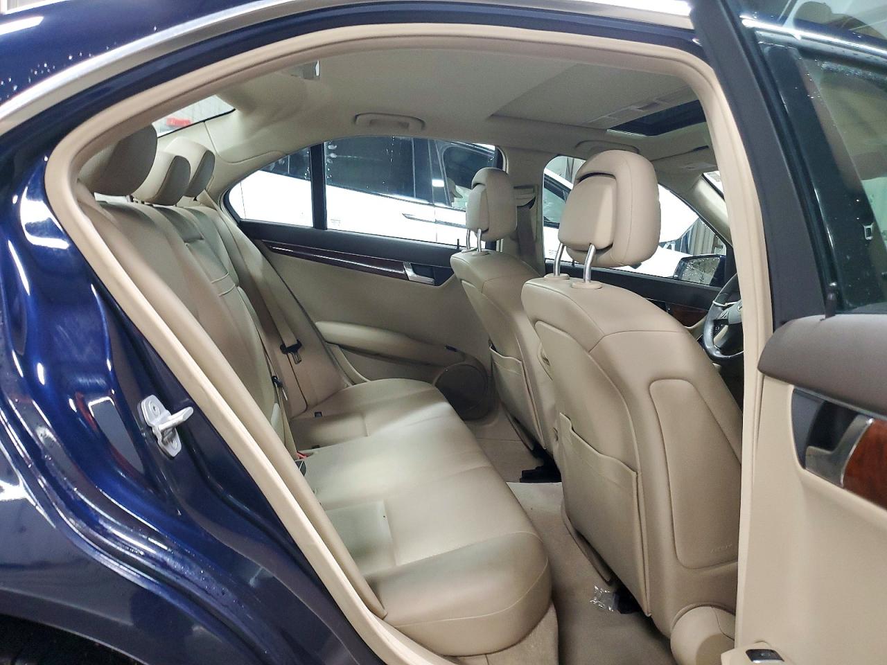 2011 MERCEDES-BENZ C 300 4MATIC photo 10