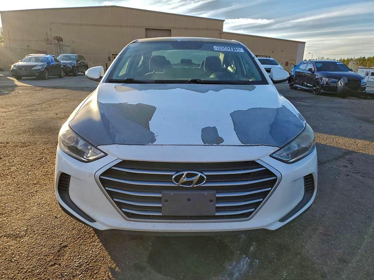 2017 HYUNDAI ELANTRA SE photo 5