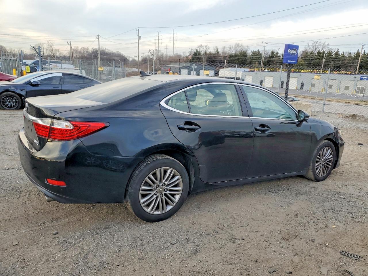 2013 LEXUS ES 350 photo 3