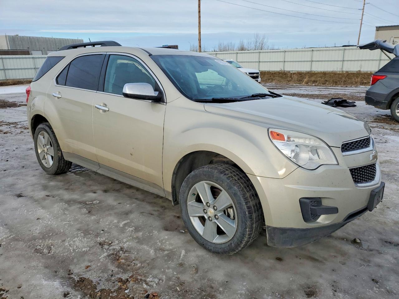 2015 CHEVROLET EQUINOX LT photo 4