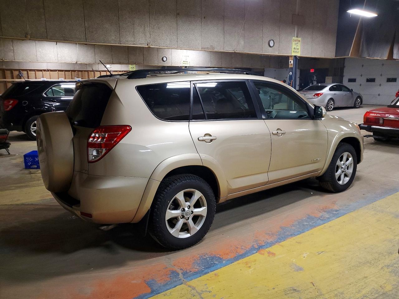 2010 TOYOTA RAV4 LIMITED photo 3