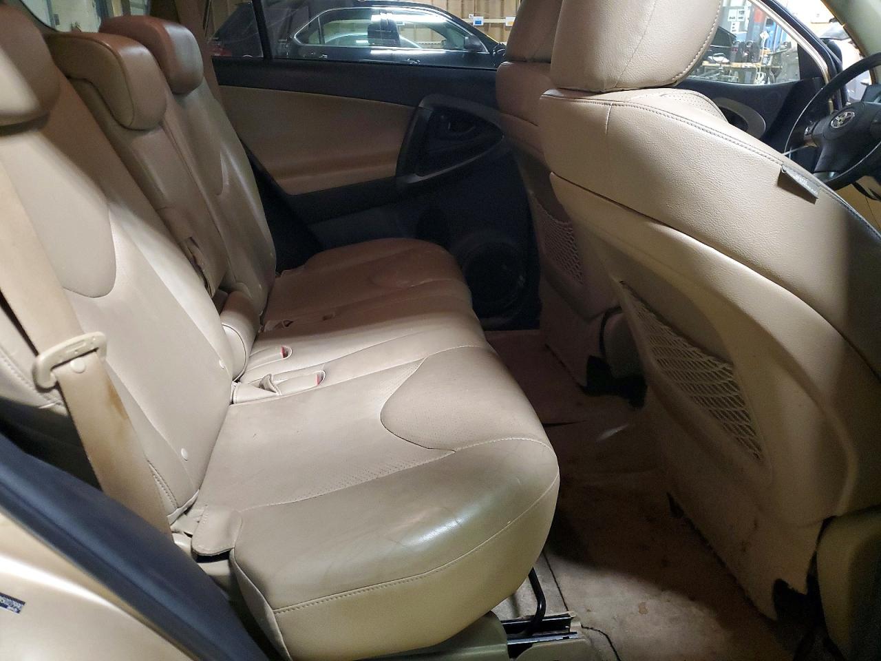 2010 TOYOTA RAV4 LIMITED photo 11