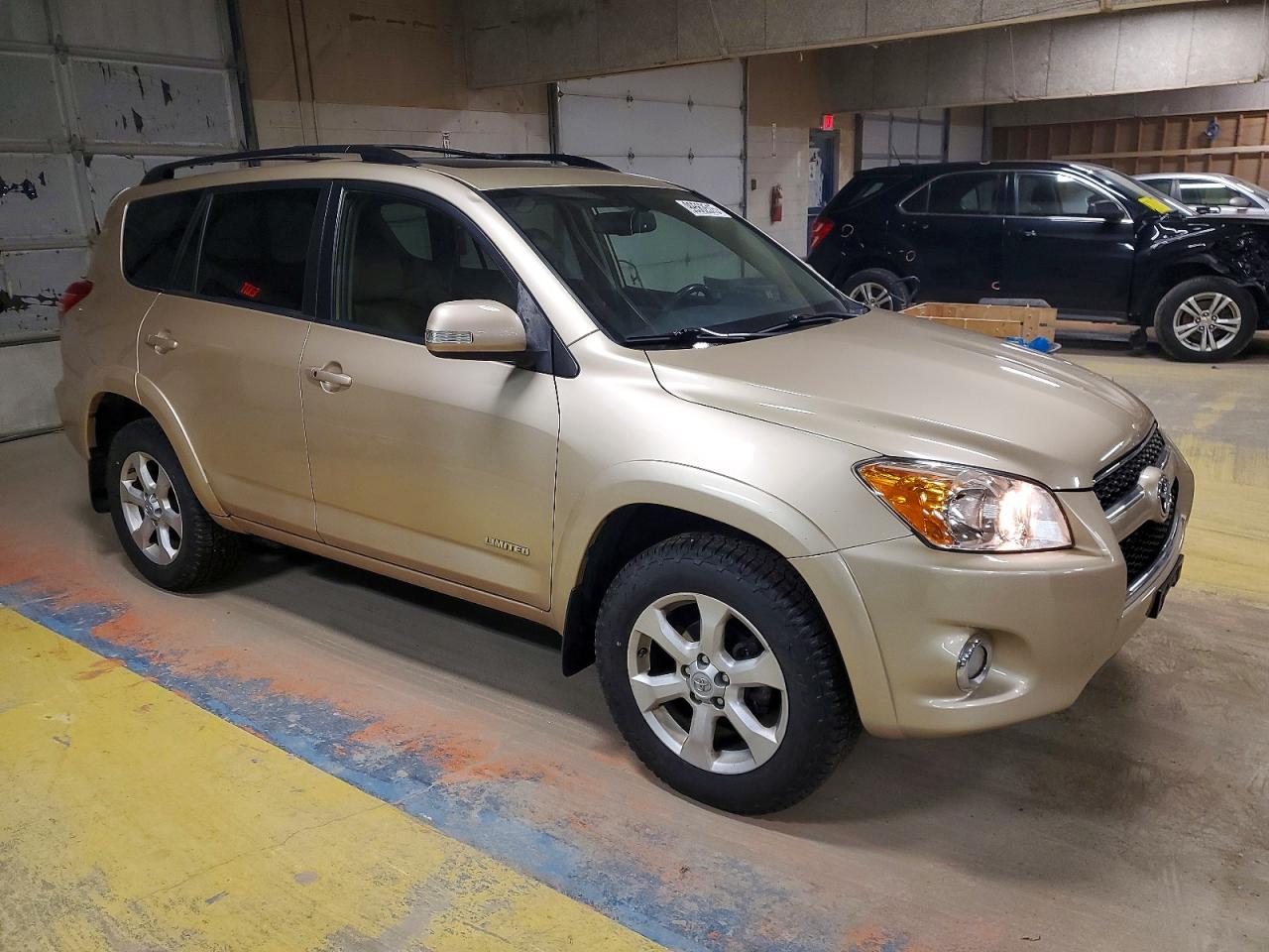 2010 TOYOTA RAV4 LIMITED photo 4