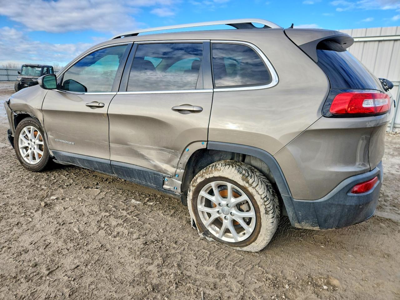 2016 JEEP CHEROKEE LATITUDE photo 2
