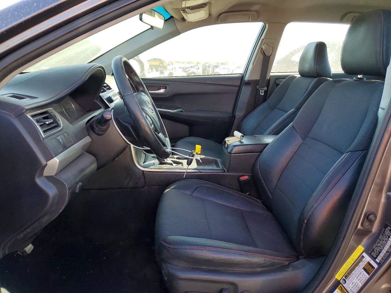 2016 TOYOTA CAMRY LE photo 7