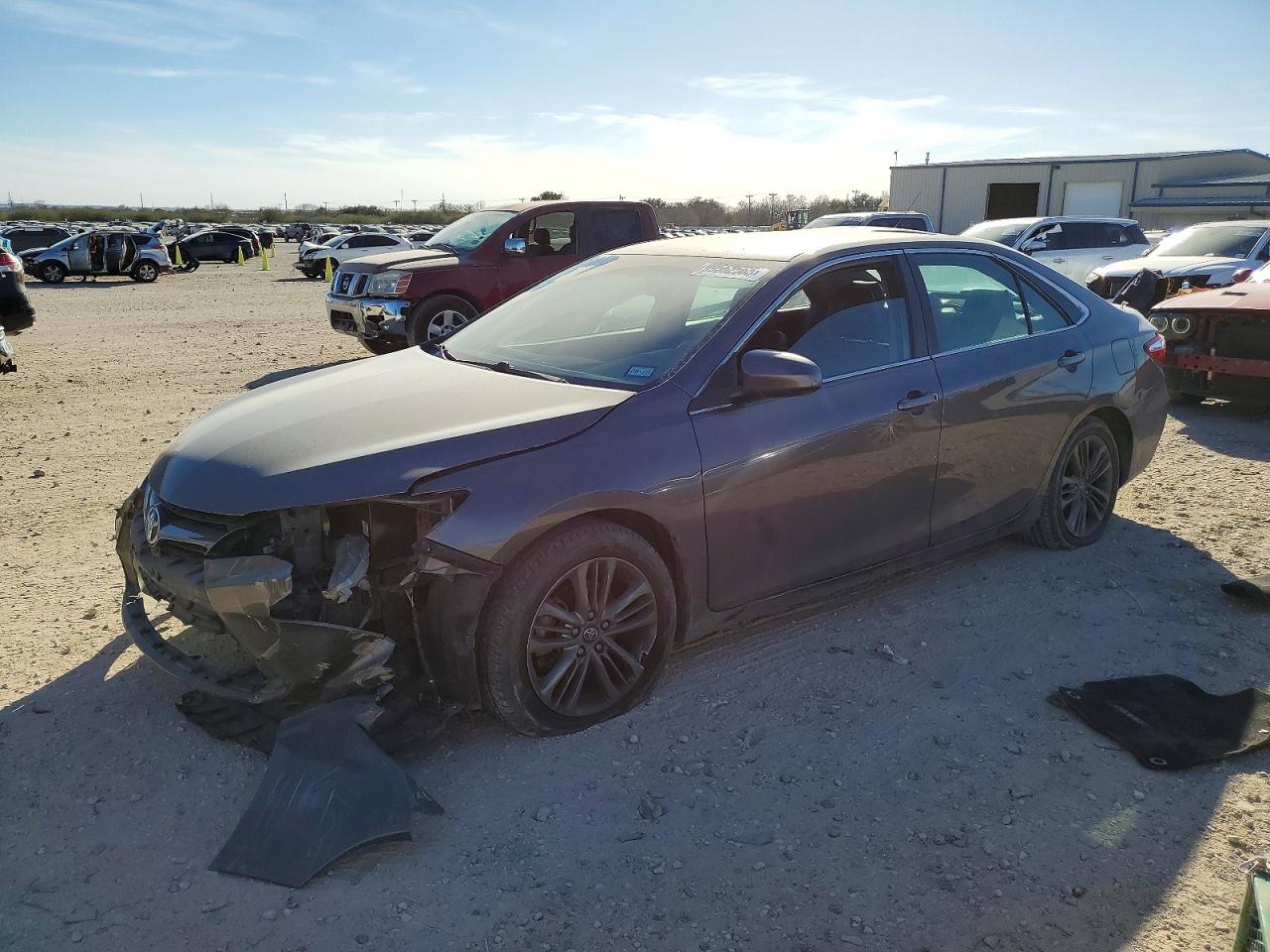 2016 TOYOTA CAMRY