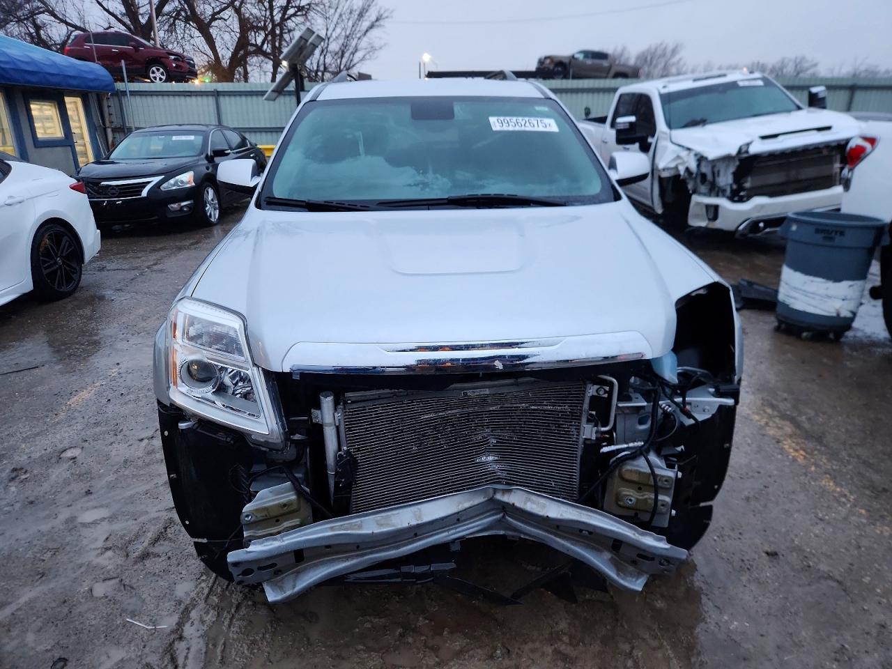 2017 GMC TERRAIN SLE photo 5