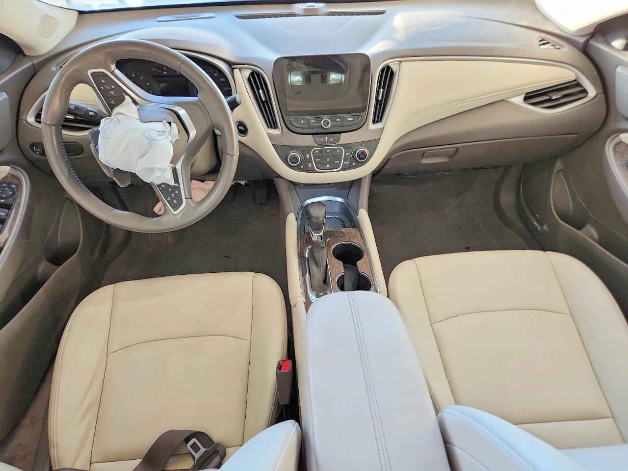 2022 CHEVROLET MALIBU LT photo 8