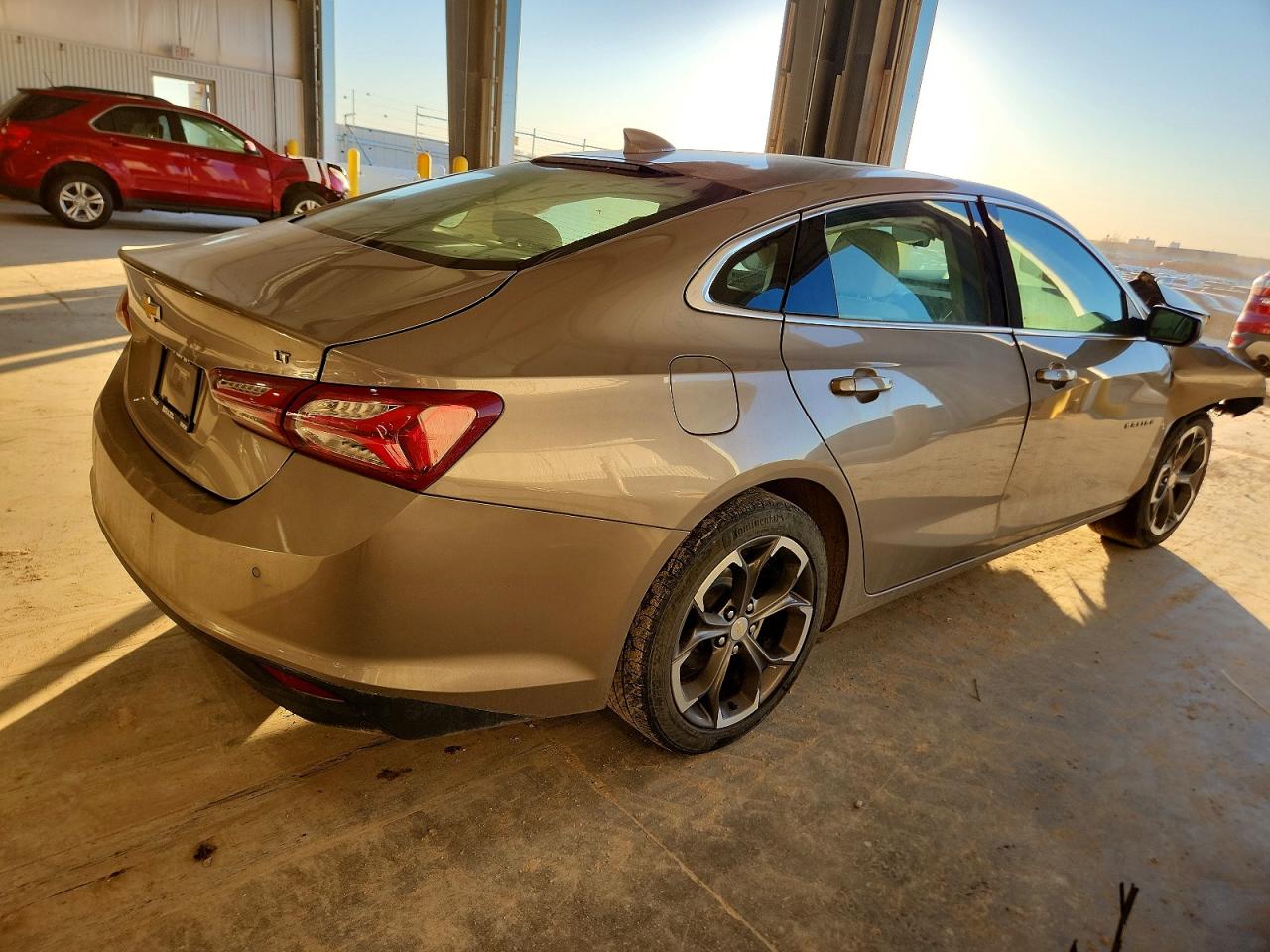 2022 CHEVROLET MALIBU LT photo 3