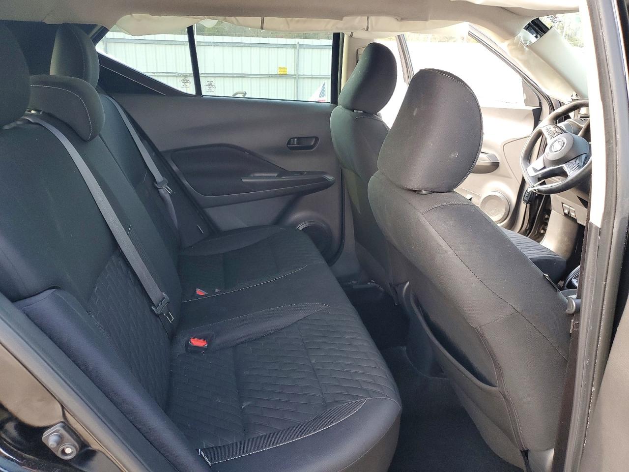 2021 NISSAN KICKS S photo 11