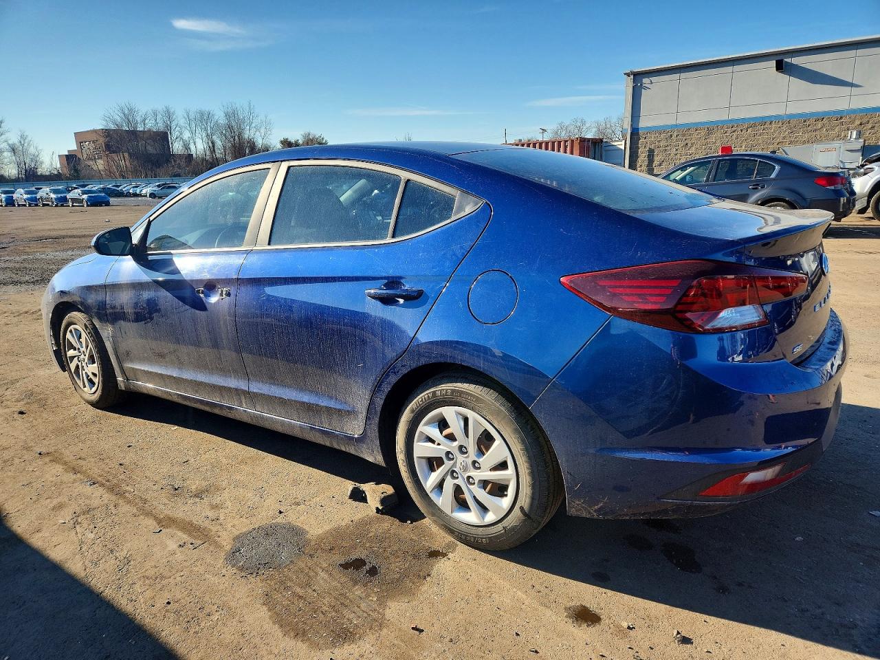 2019 HYUNDAI ELANTRA SE photo 2
