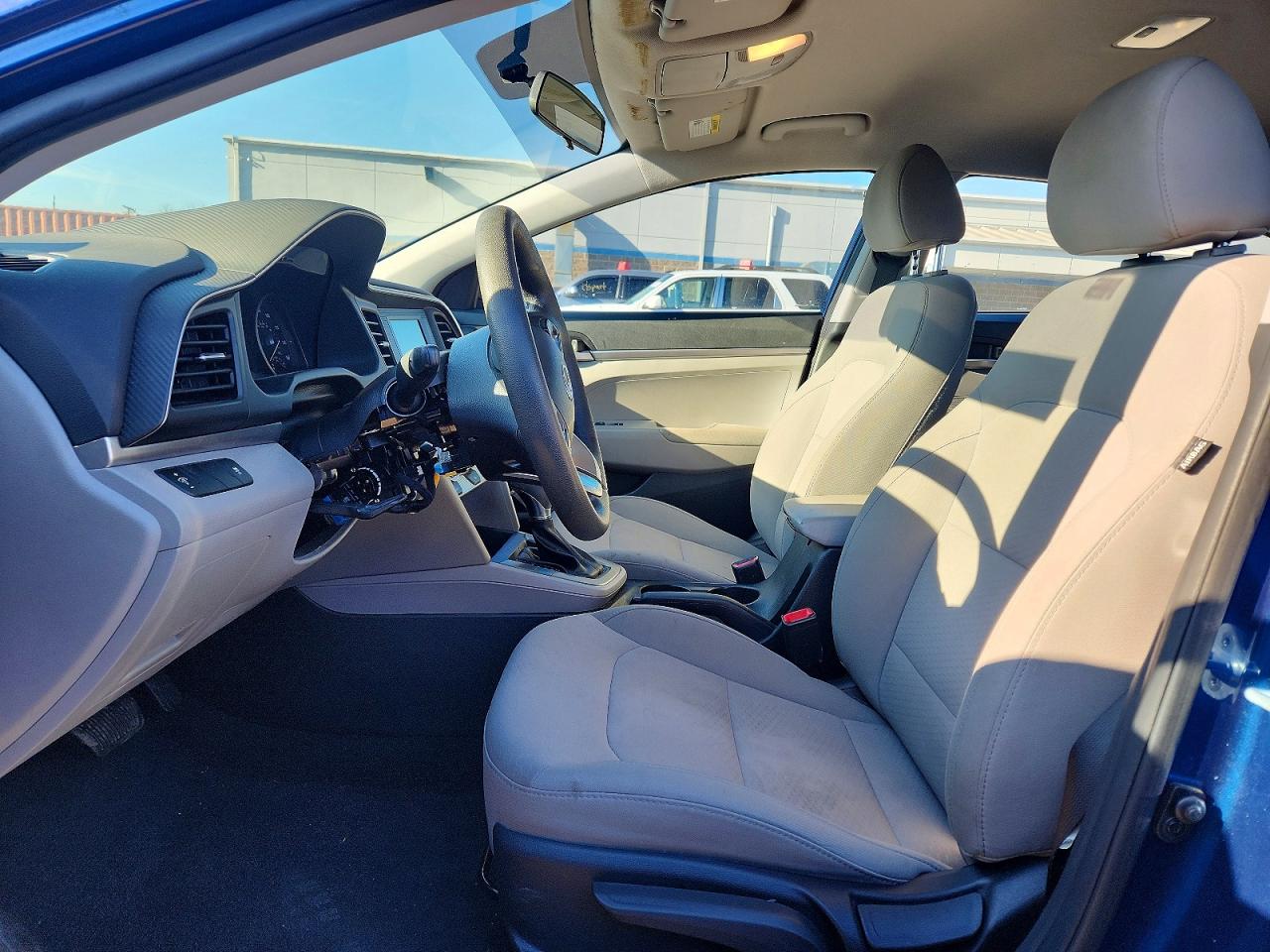2019 HYUNDAI ELANTRA SE photo 7