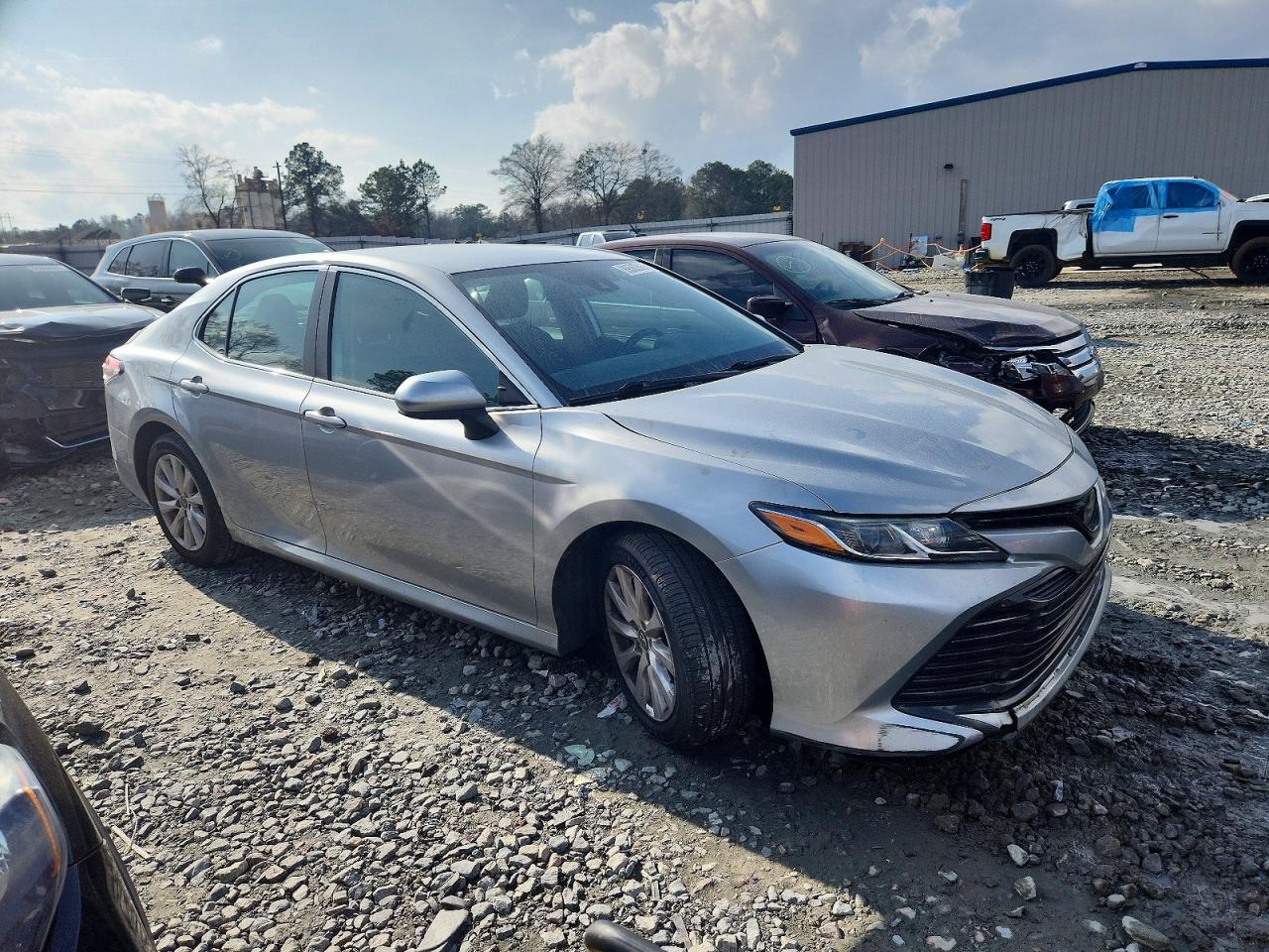 2019 TOYOTA CAMRY L photo 4