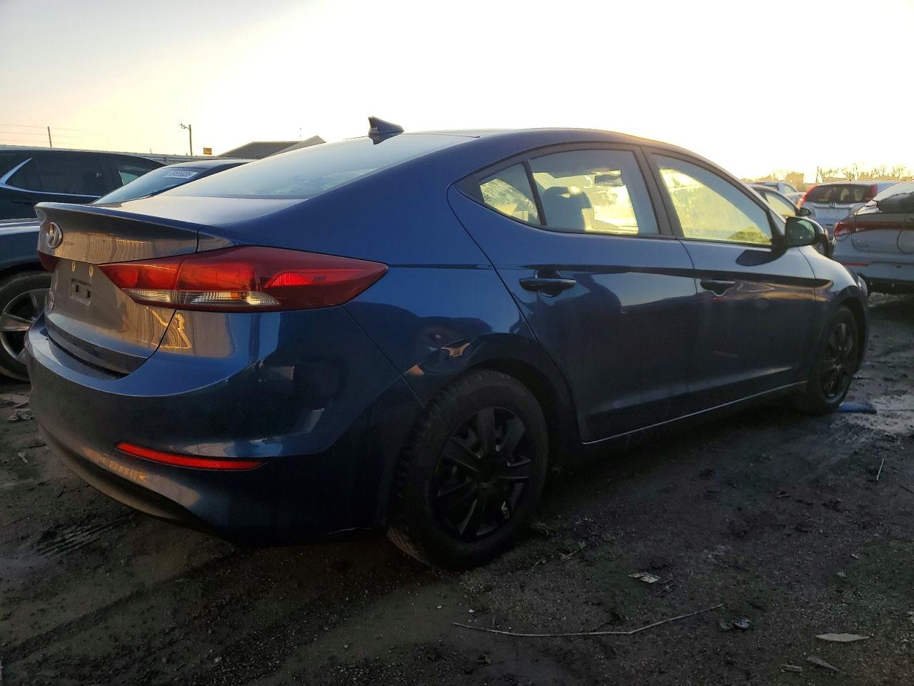 2017 HYUNDAI ELANTRA SE photo 3