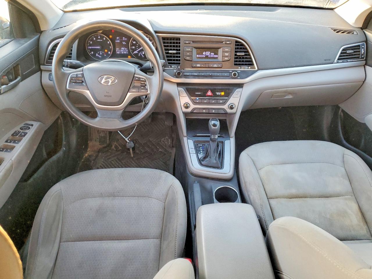2017 HYUNDAI ELANTRA SE photo 8
