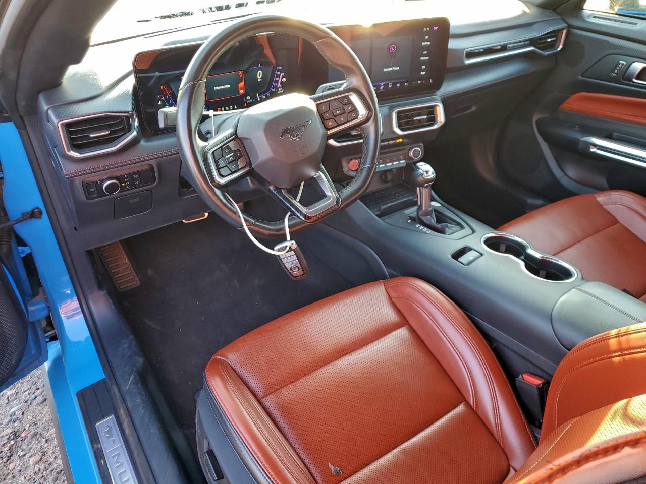 2024 FORD MUSTANG photo 8