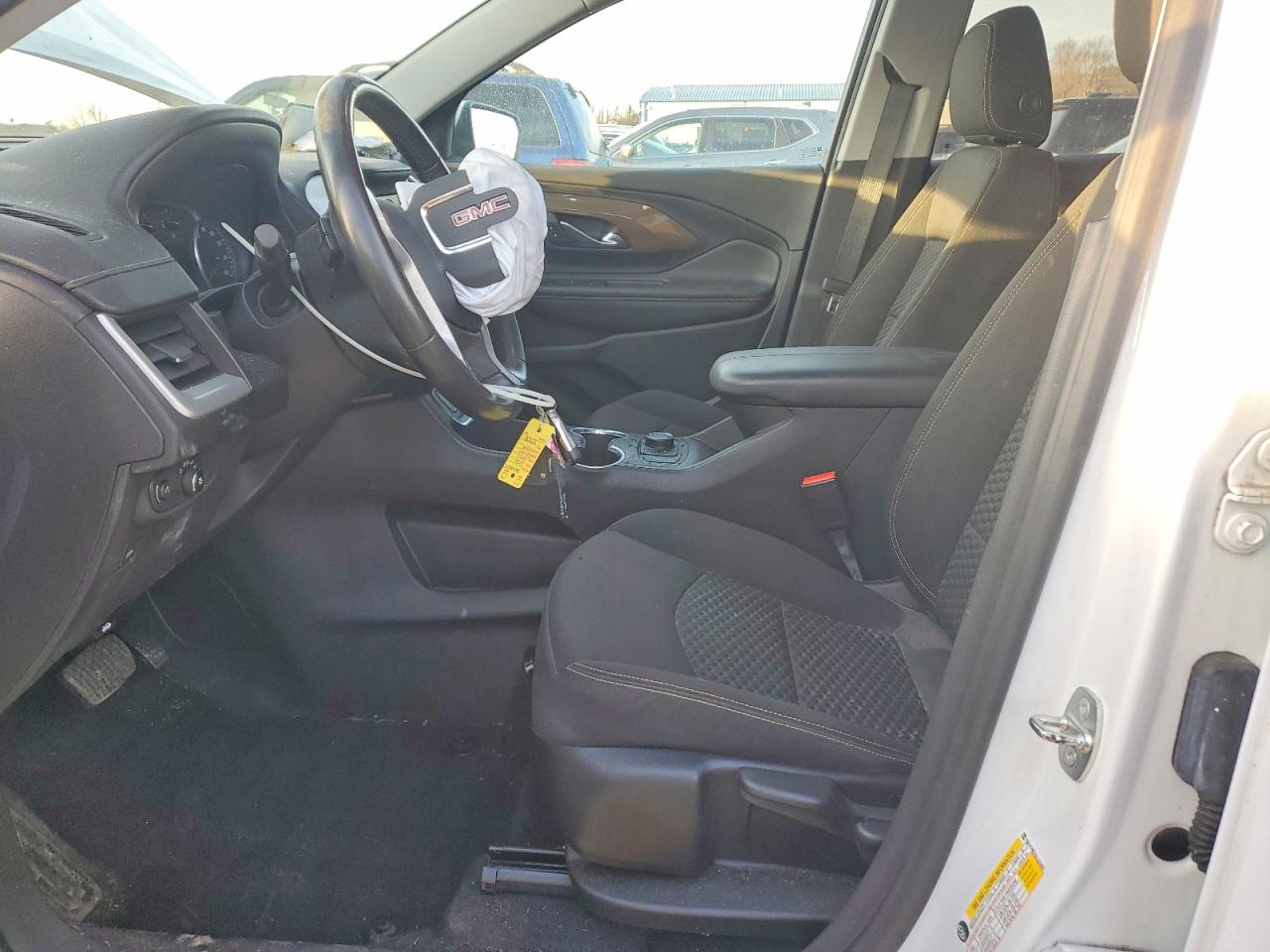 2020 GMC TERRAIN SLE photo 7