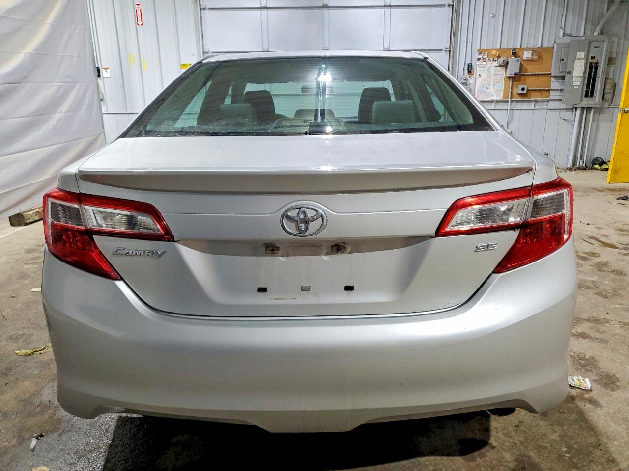 2012 TOYOTA CAMRY BASE photo 6