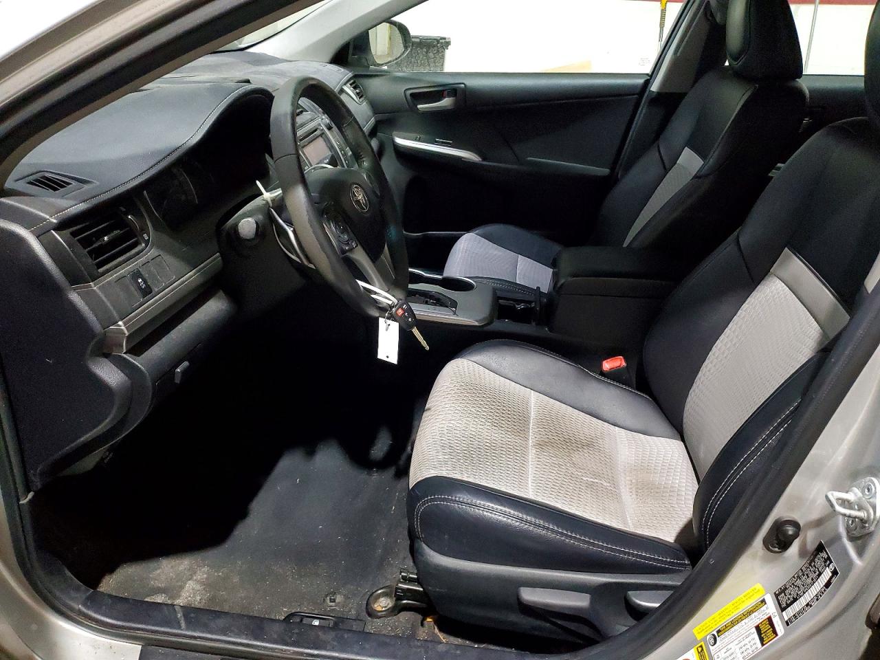 2012 TOYOTA CAMRY BASE photo 7