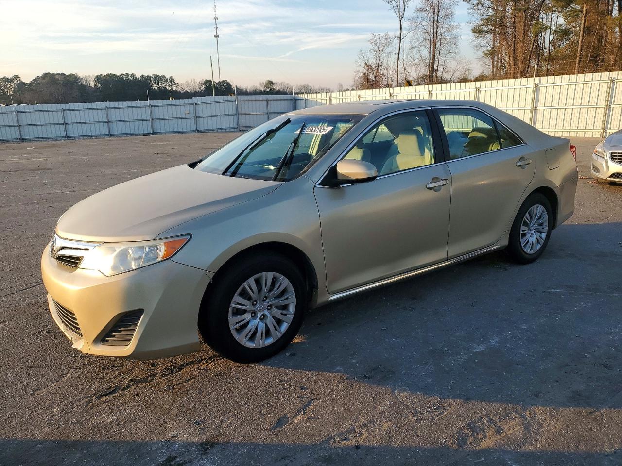 2012 TOYOTA CAMRY