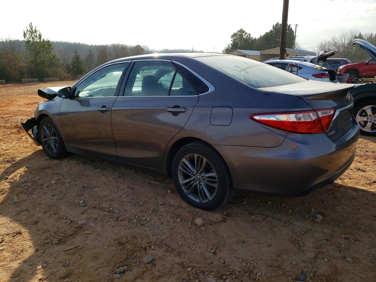 2015 TOYOTA CAMRY LE photo 2